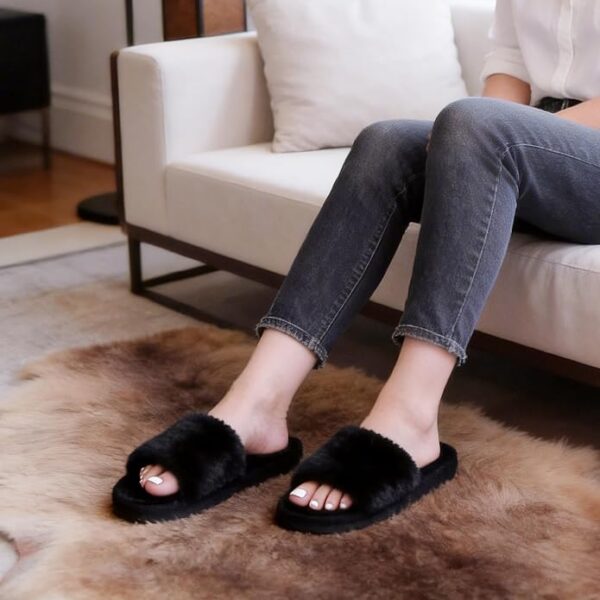 Women's Ultra Soft Fuzzy Open Toe Cushioned Slippers